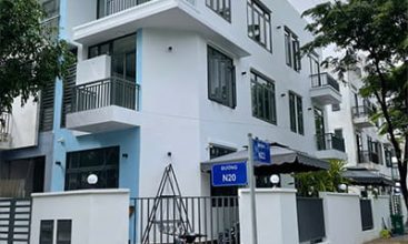 Không gian bên ngoài căn nhà vườn 02 Đường N20 Đông Tăng Long