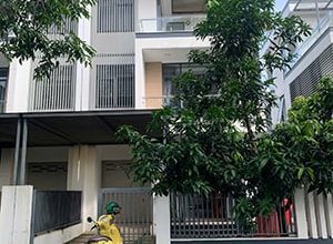 Không gian trước nhà vườn 107 Đường N5 View chung cư Đông Tăng Long