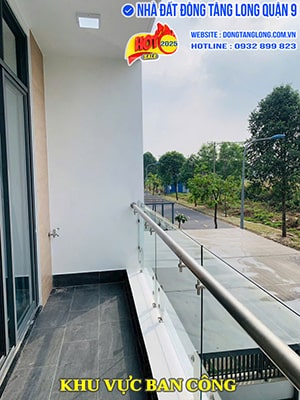 Khu vực ban công 105N5 Nhà vườn Ba Son Đông Tăng Long