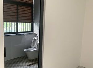 Khu vực nhà vệ sinh nhà vườn 107 Đường N5 View chung cư Đông Tăng Long