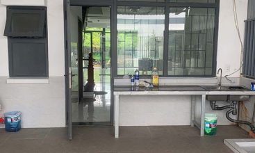 Khu vực sân vườn sau Shophouse