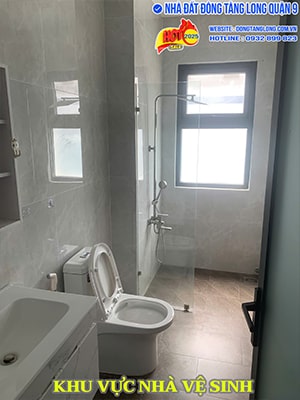 Nhà vệ sinh shophouse hoàn thiện 12D19 Đông Tăng Long