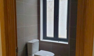 Nhà vệ sinh nhà vườn đường N23
