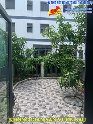 Sân vườn sau Shophouse hoàn thiện 12D19 Đông Tăng Long
